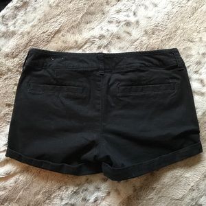 American eagle black shorts